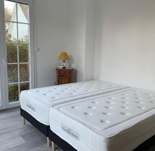 Maison Au Calme Avec Jardin Près Du Château, Forêt Et Casa vacanze