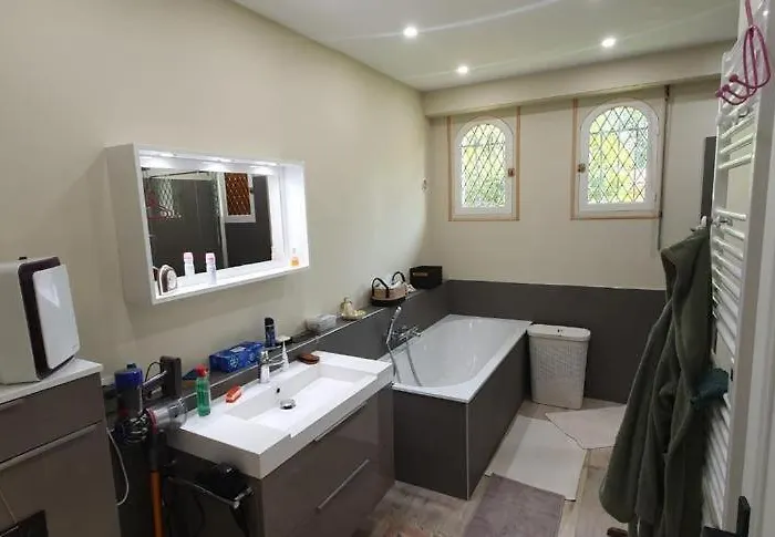 Maison Au Calme Avec Jardin Près Du Château, Forêt Et Casa vacanze