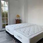 Maison Au Calme Avec Jardin Pres Du Chateau, Foret Et Vakantiehuis