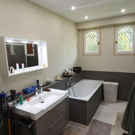 Maison Au Calme Avec Jardin Pres Du Chateau, Foret Et Ferienhaus