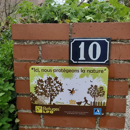 Maison Au Calme Avec Jardin Près Du Château, Forêt Et *