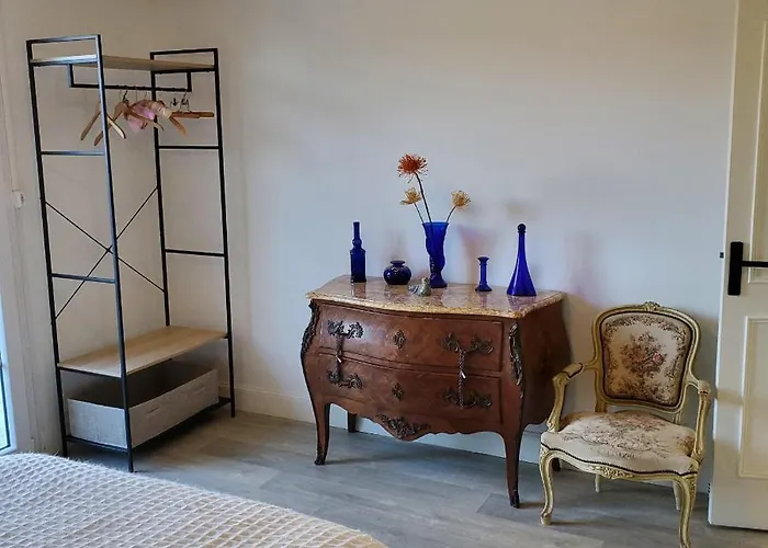 Maison Au Calme Avec Jardin Près Du Château, Forêt Et *